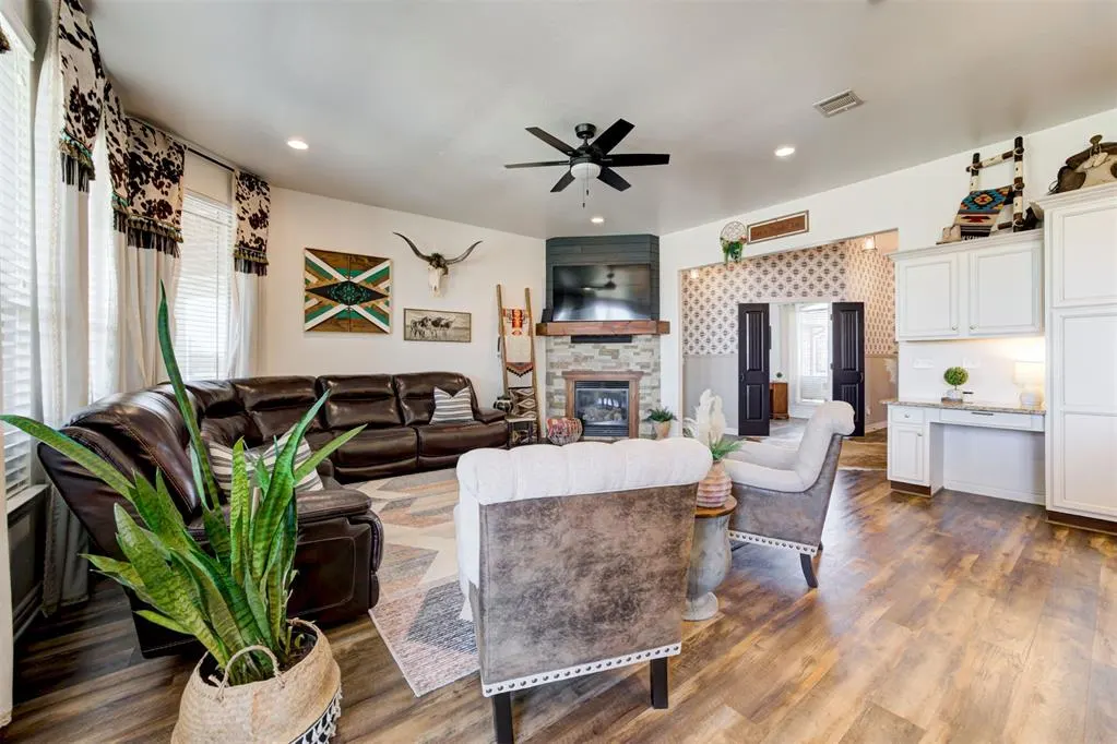 Photo 8 — 628 Stephany Drive, Piedmont, OK 73078
