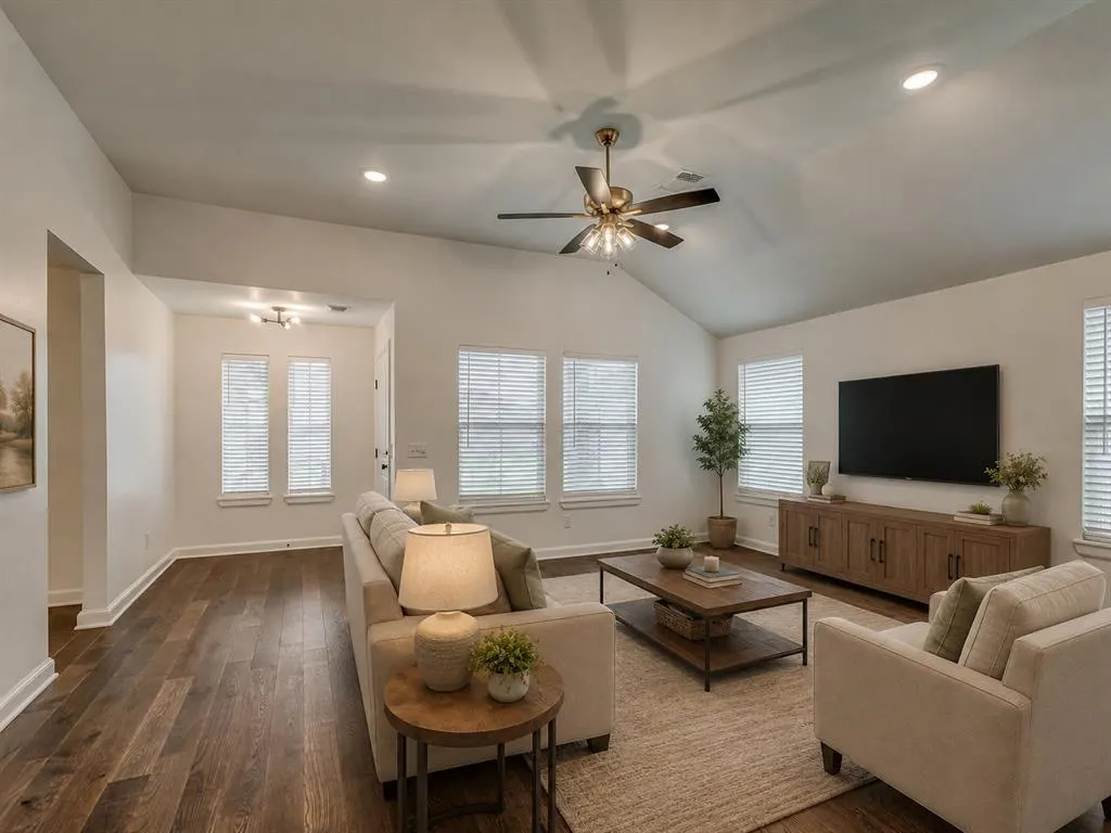 Photo 2 — 3717 NW 177th Street, Edmond, OK 73012