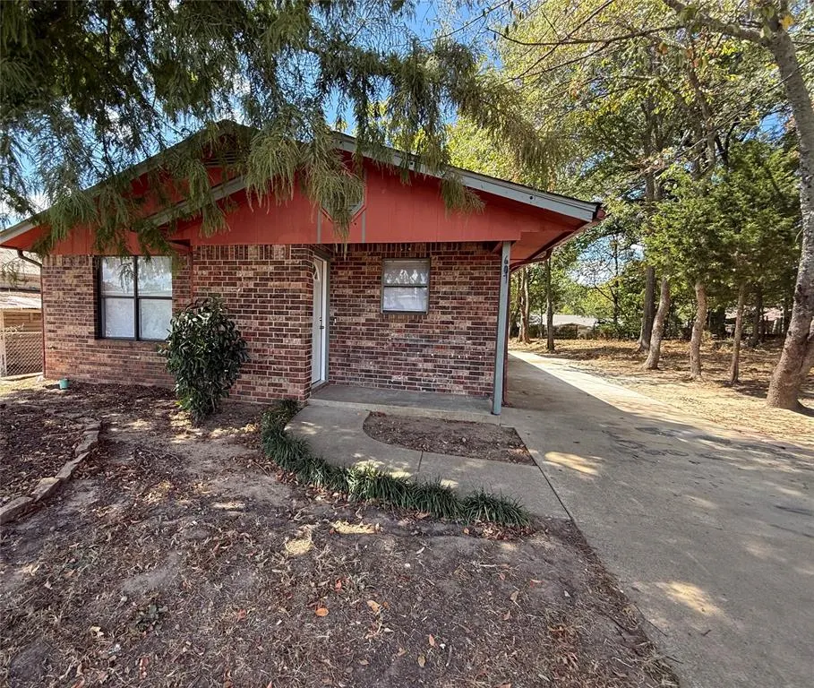 Photo 3 — 607 N Costilow Street, Broken Bow, OK 74728
