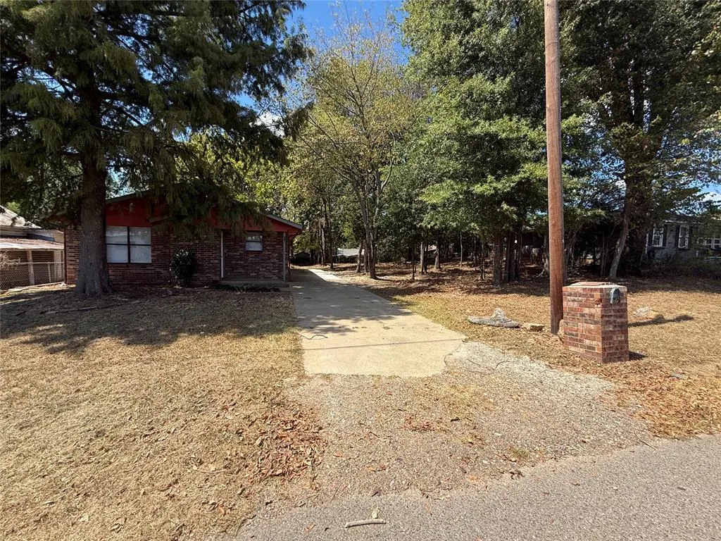 Photo 13 — 607 N Costilow Street, Broken Bow, OK 74728