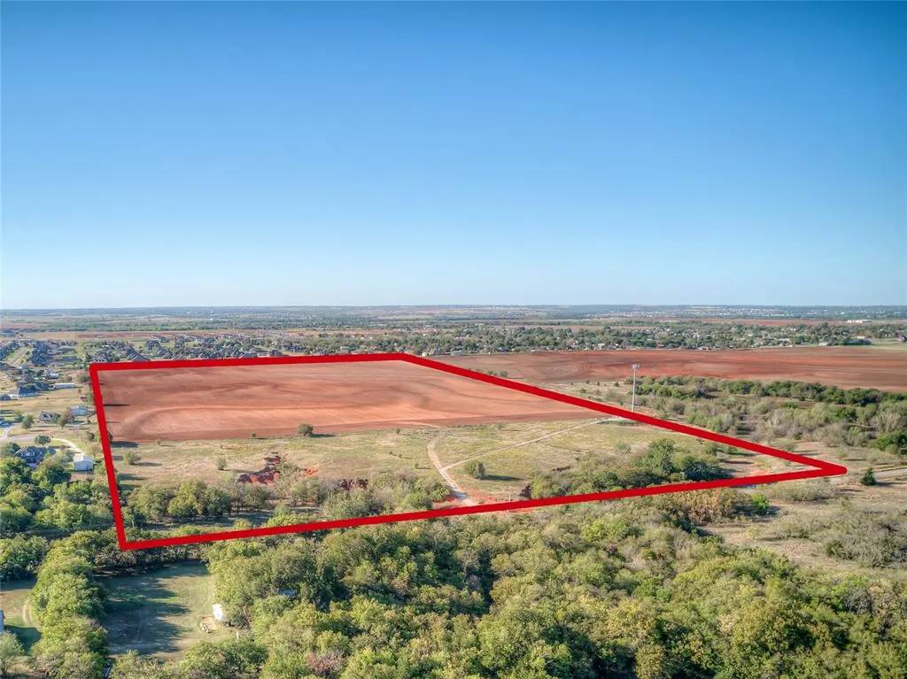 Front exterior — 2728 NE Edmond Road, Piedmont, OK 73078