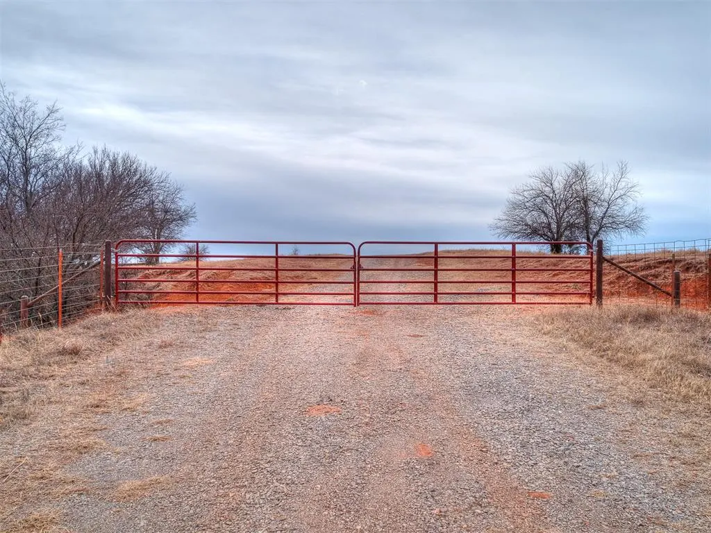 Photo 3 — 2728 NE Edmond Road, Piedmont, OK 73078