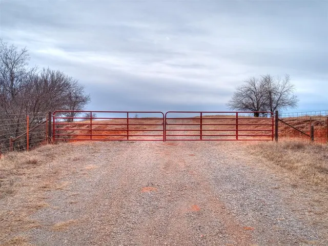Photo 3 — 2728 NE Edmond Road, Piedmont, OK 73078
