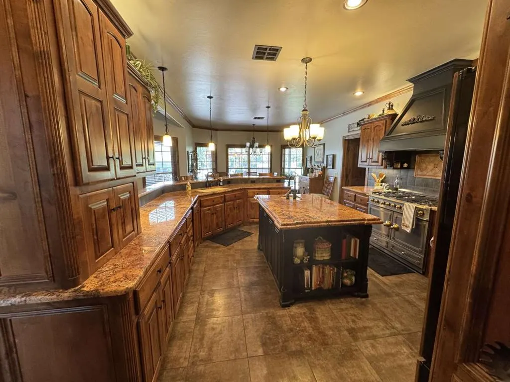 Photo 17 — 38007 45th Street, Shawnee, OK 74804