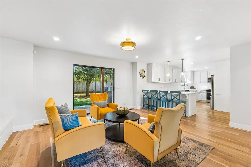 Photo 9 — 10925 Maple Grove, Oklahoma City, OK 73120