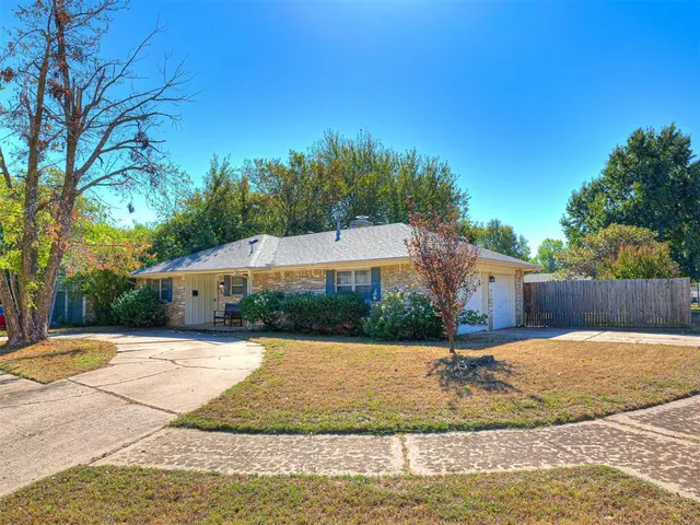 Photo 2 — 1700 Sunrise Street, Norman, OK 73071