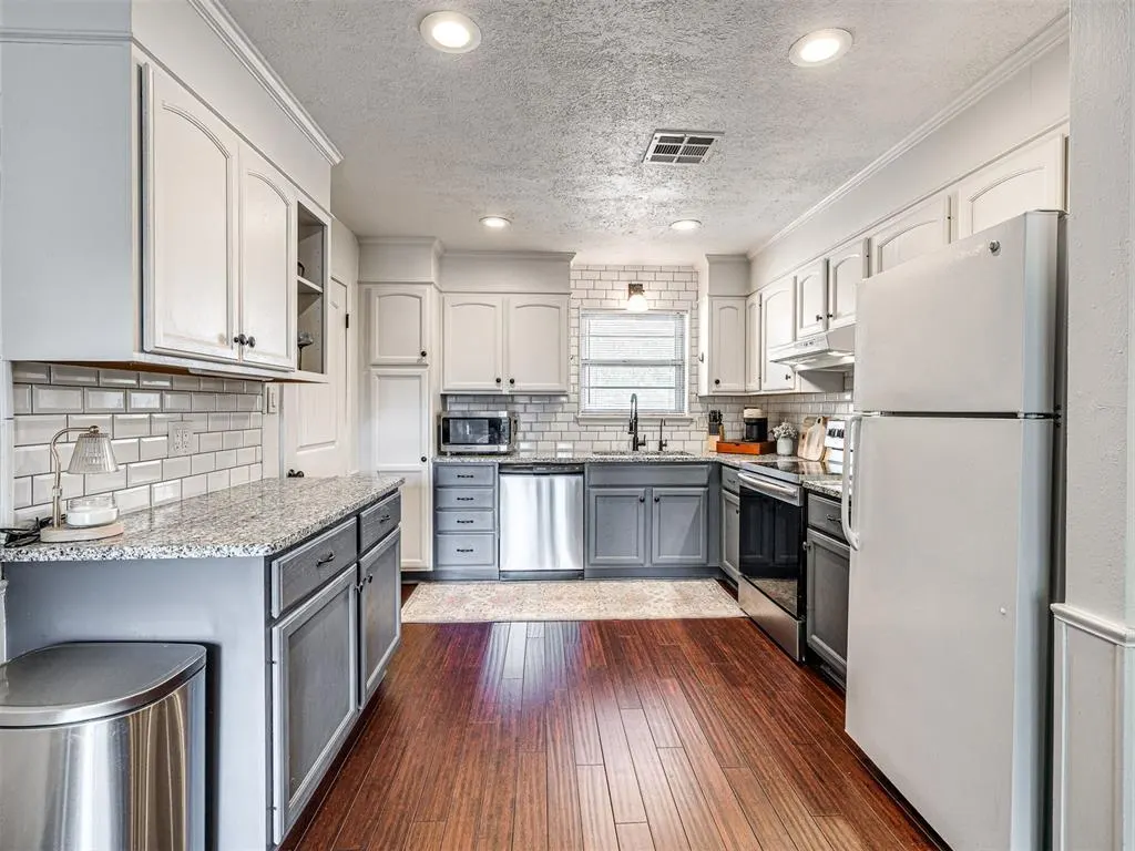 Photo 13 — 1700 Sunrise Street, Norman, OK 73071