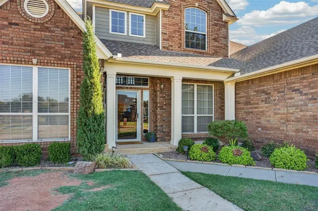 Photo 4 — 9621 SW 33rd Street, Oklahoma City, OK 73179