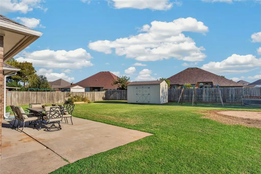 Photo 32 — 9621 SW 33rd Street, Oklahoma City, OK 73179