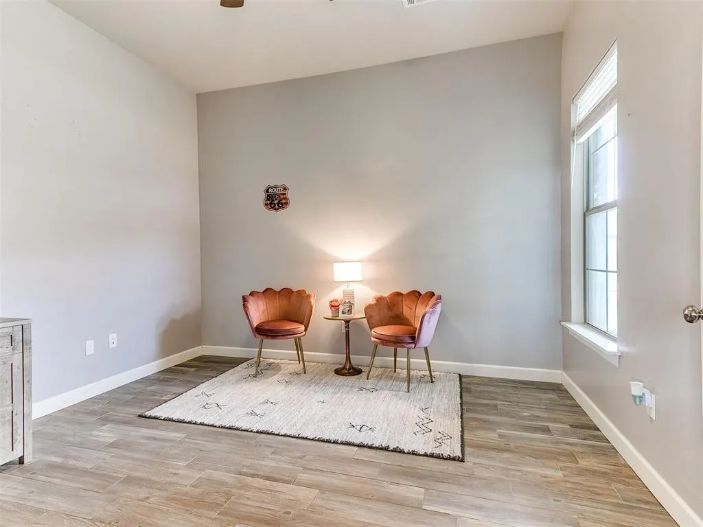 Photo 8 — 13920 Hutchinson Place, Yukon, OK 73099