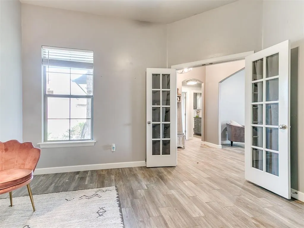 Photo 9 — 13920 Hutchinson Place, Yukon, OK 73099