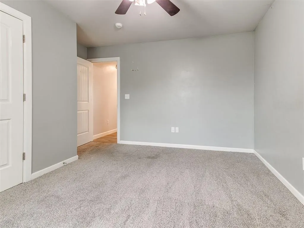Photo 18 — 13920 Hutchinson Place, Yukon, OK 73099