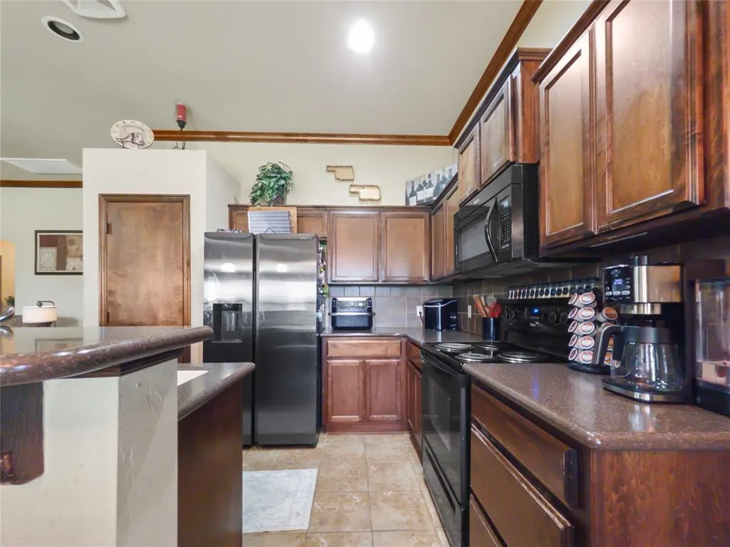 Photo 10 — 16412 Drywater Drive, Oklahoma City, OK 73170