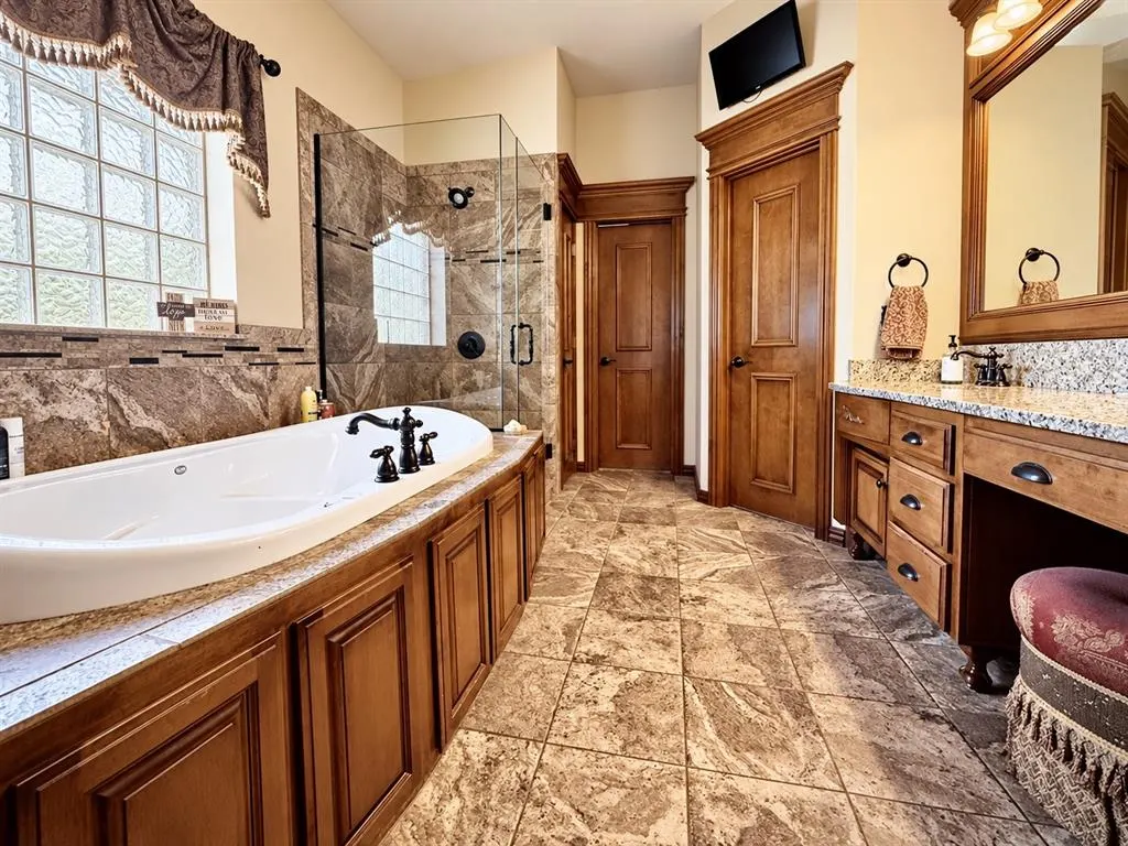 Photo 12 — 1603 Timberlake Drive, Chandler, OK 74834