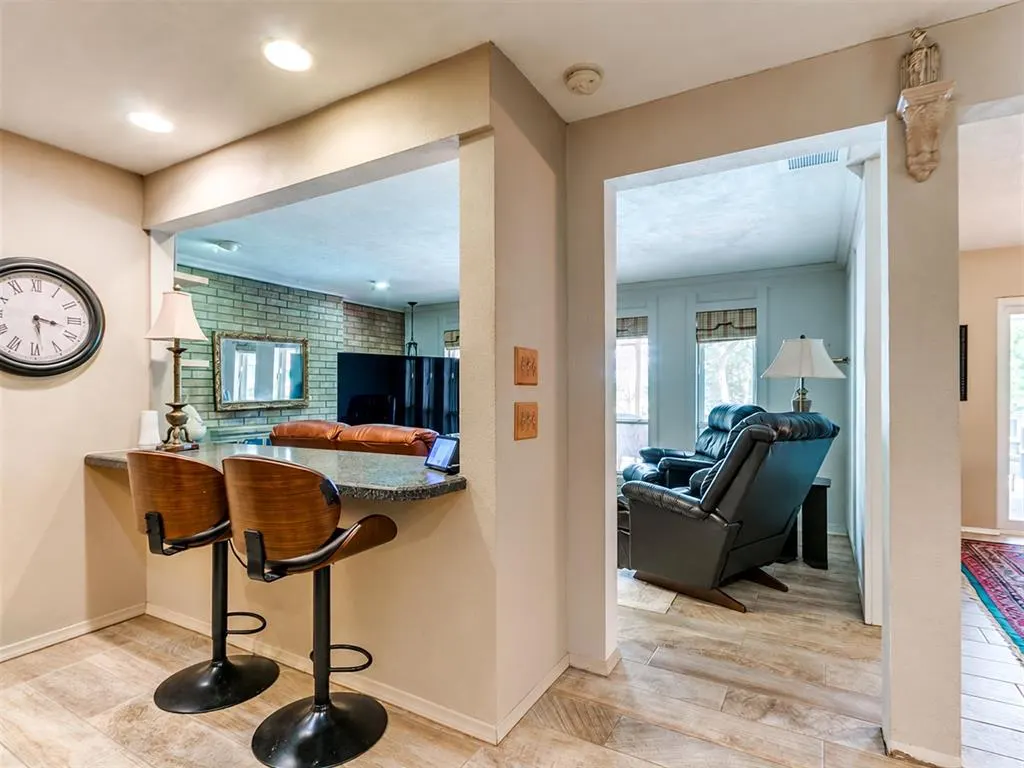 Photo 22 — 10208 Westlake Drive, Oklahoma City, OK 73162