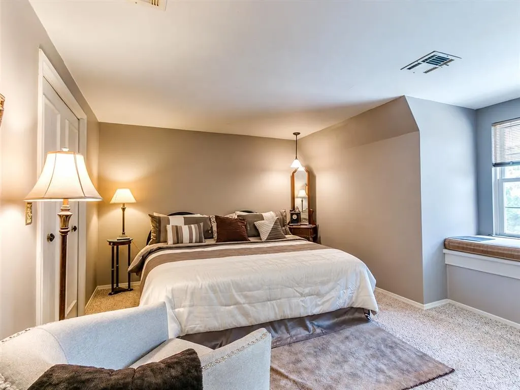 Photo 32 — 10208 Westlake Drive, Oklahoma City, OK 73162