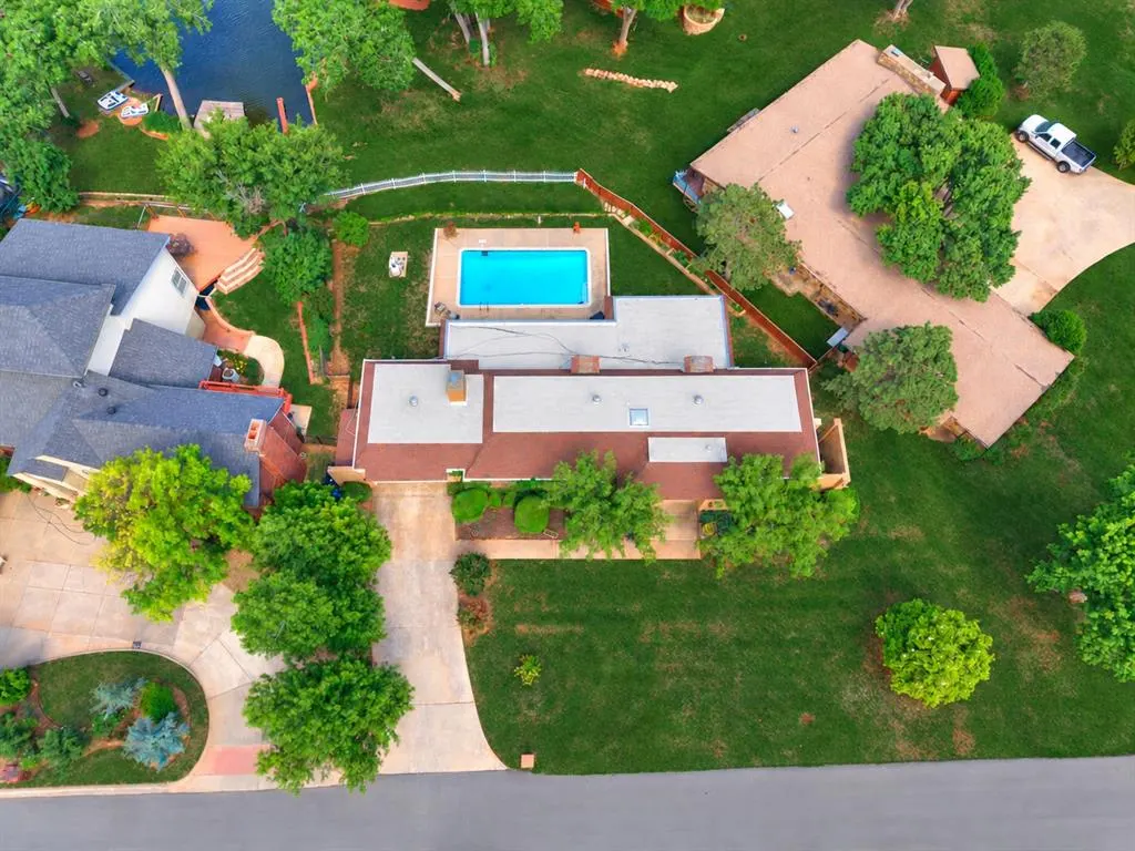 Photo 45 — 10208 Westlake Drive, Oklahoma City, OK 73162