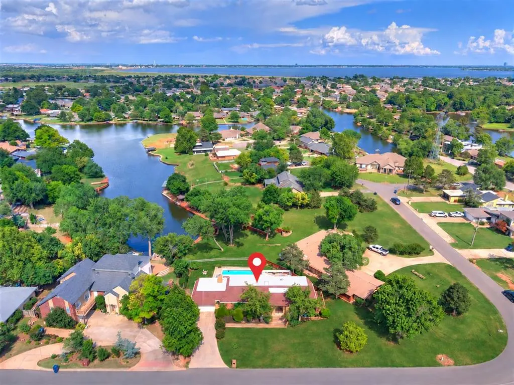 Front exterior — 10208 Westlake Drive, Oklahoma City, OK 73162