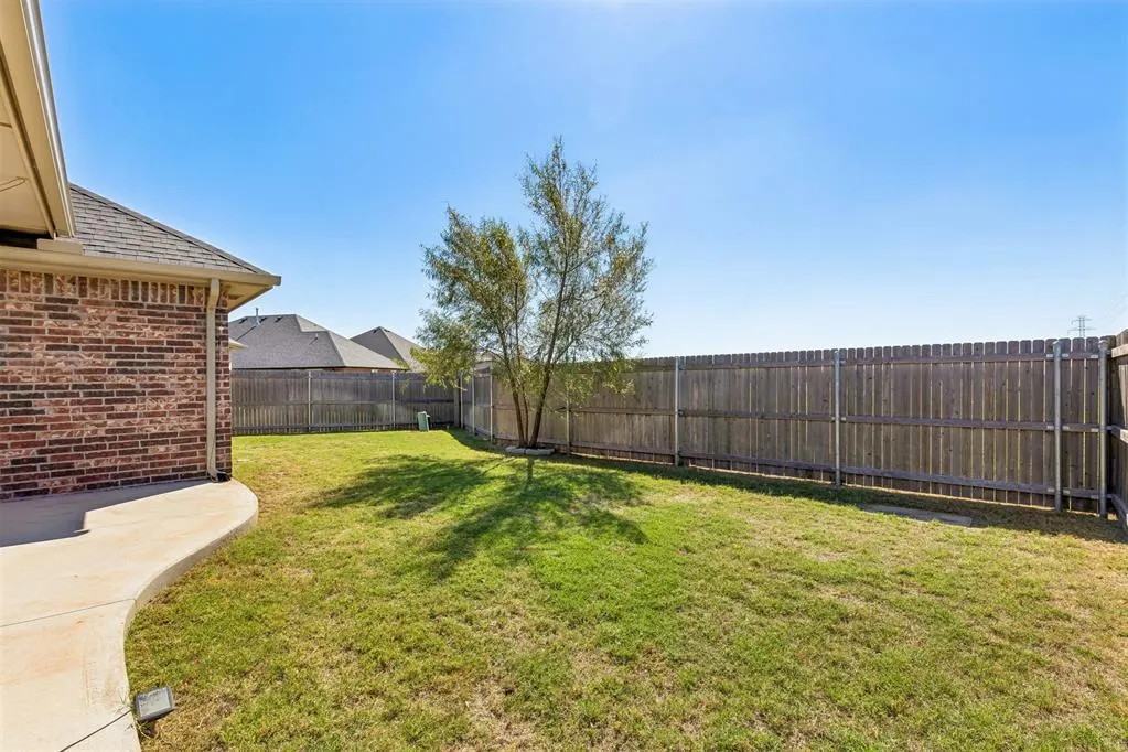 Photo 39 — 7337 Elaine Street, Yukon, OK 73099
