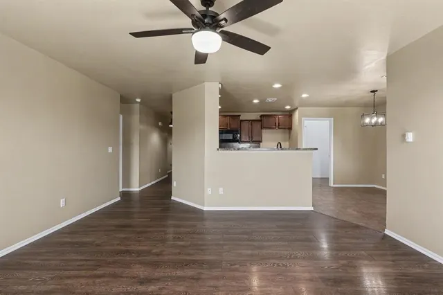 Photo 6 — 824 Crown Heights Lane, Purcell, OK 73080