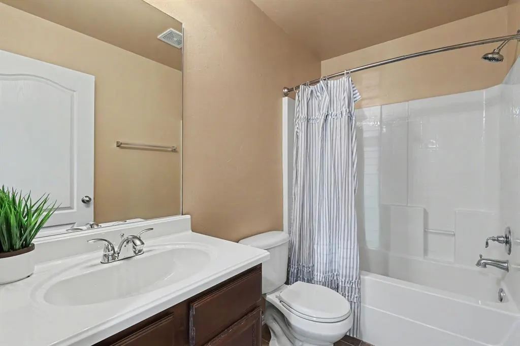 Photo 21 — 824 Crown Heights Lane, Purcell, OK 73080