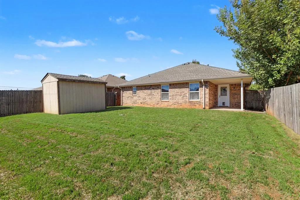 Photo 26 — 824 Crown Heights Lane, Purcell, OK 73080