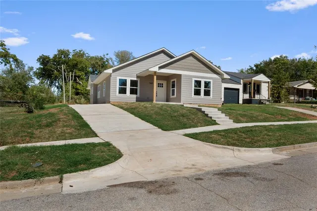 Photo 3 — 1437 NE 9th Street, Oklahoma City, OK 73117