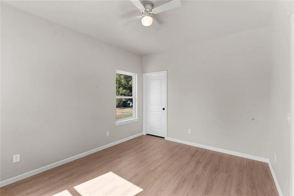 Photo 33 — 1437 NE 9th Street, Oklahoma City, OK 73117