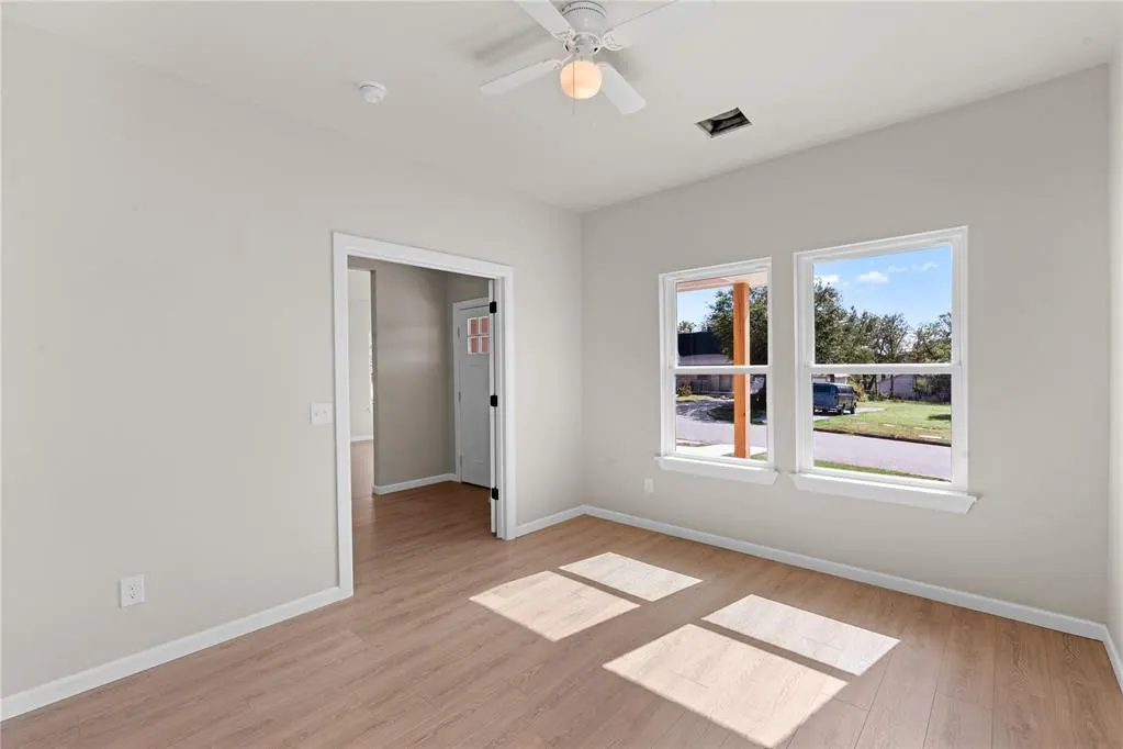 Photo 34 — 1437 NE 9th Street, Oklahoma City, OK 73117