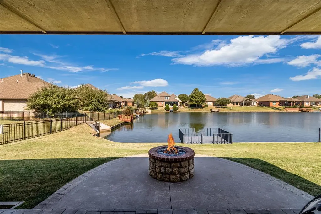 Photo 5 — 8721 NW 72nd Court, Warr Acres, OK 73132