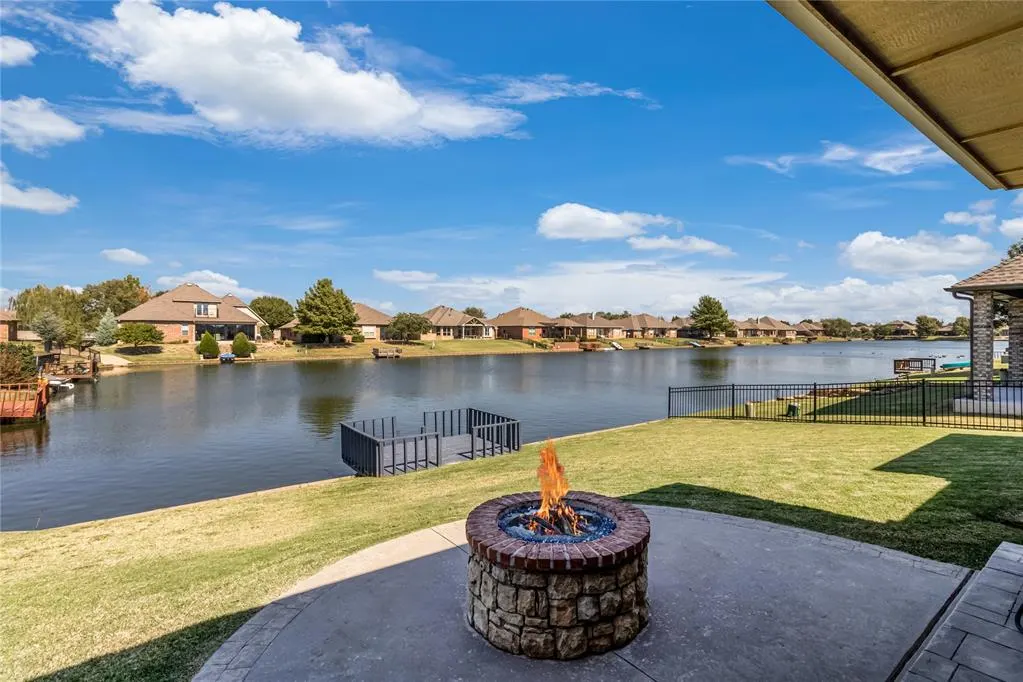 Photo 6 — 8721 NW 72nd Court, Warr Acres, OK 73132