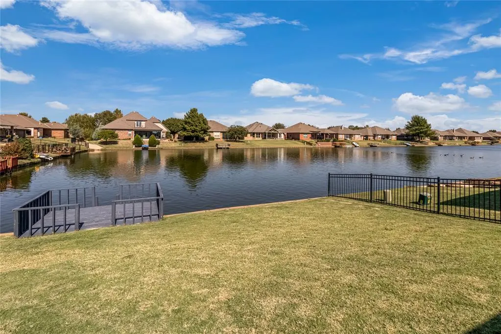 Photo 12 — 8721 NW 72nd Court, Warr Acres, OK 73132