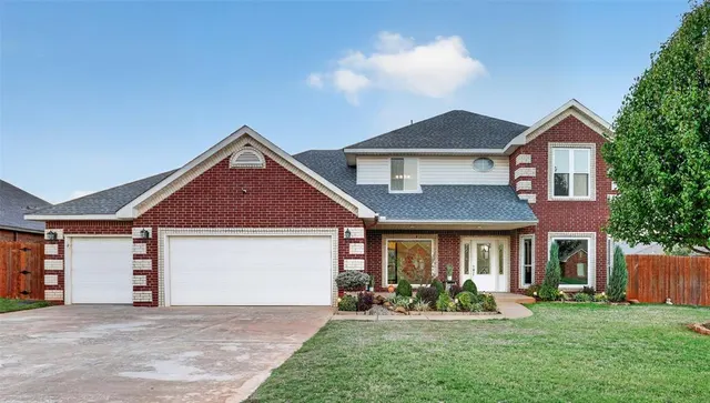 Photo 5 — 313 N Topaz Way, Mustang, OK 73064