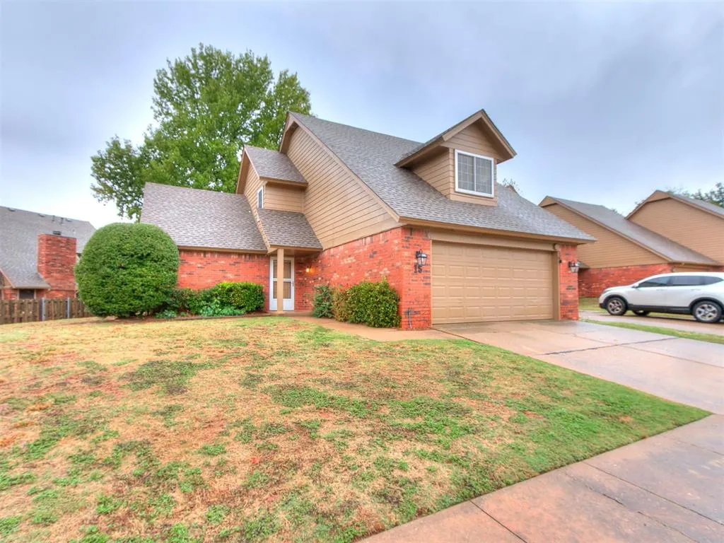 Front exterior — 15 Coventry Court, Edmond, OK 73012