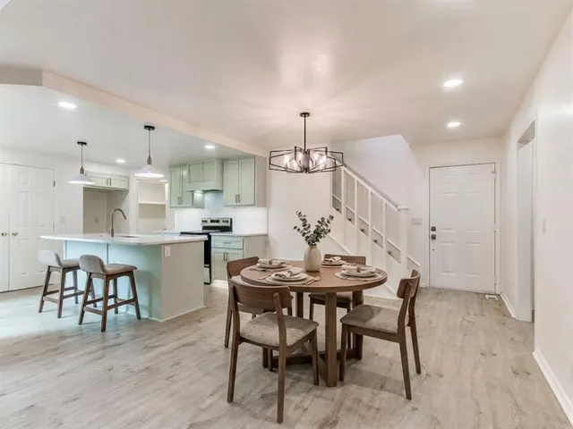 Photo 4 — 15 Coventry Court, Edmond, OK 73012