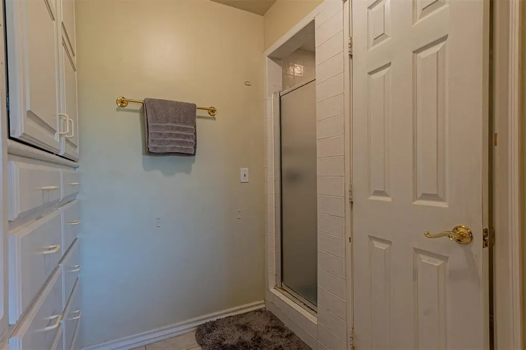 Photo 12 — 6315 River Oaks Road, Edmond, OK 73013