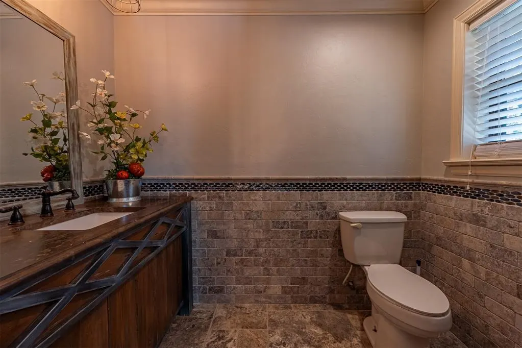 Photo 18 — 6315 River Oaks Road, Edmond, OK 73013