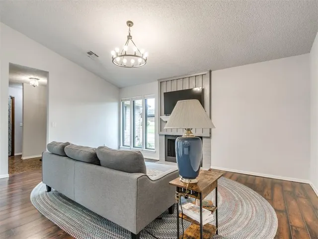 Photo 4 — 6418 Galaxie Terrace, Oklahoma City, OK 73132