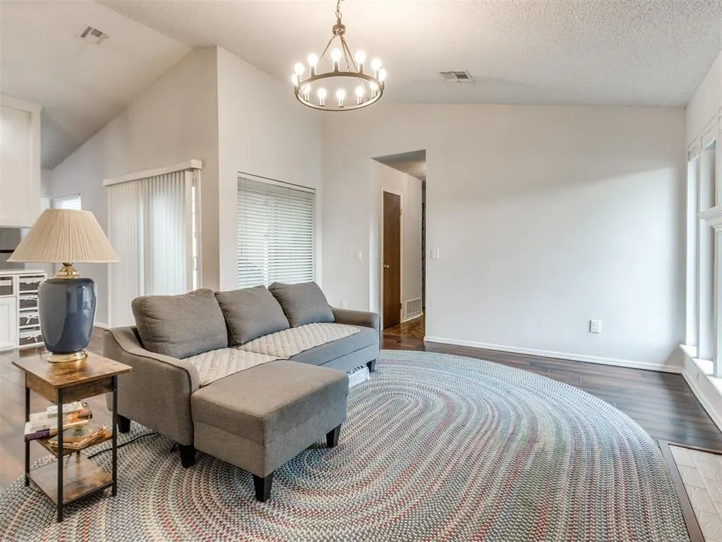 Photo 6 — 6418 Galaxie Terrace, Oklahoma City, OK 73132