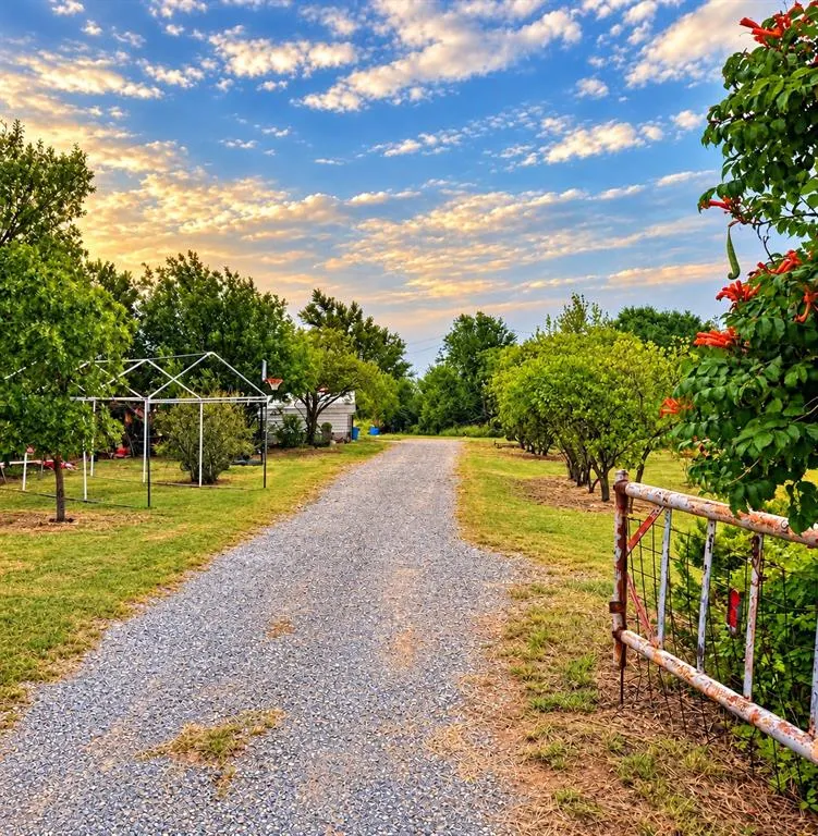 Front exterior — 9896 N 2280 Road, Arapaho, OK 73620