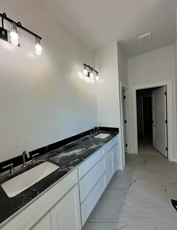 Photo 8 — 5018 NW Edmond Road, Piedmont, OK 73078