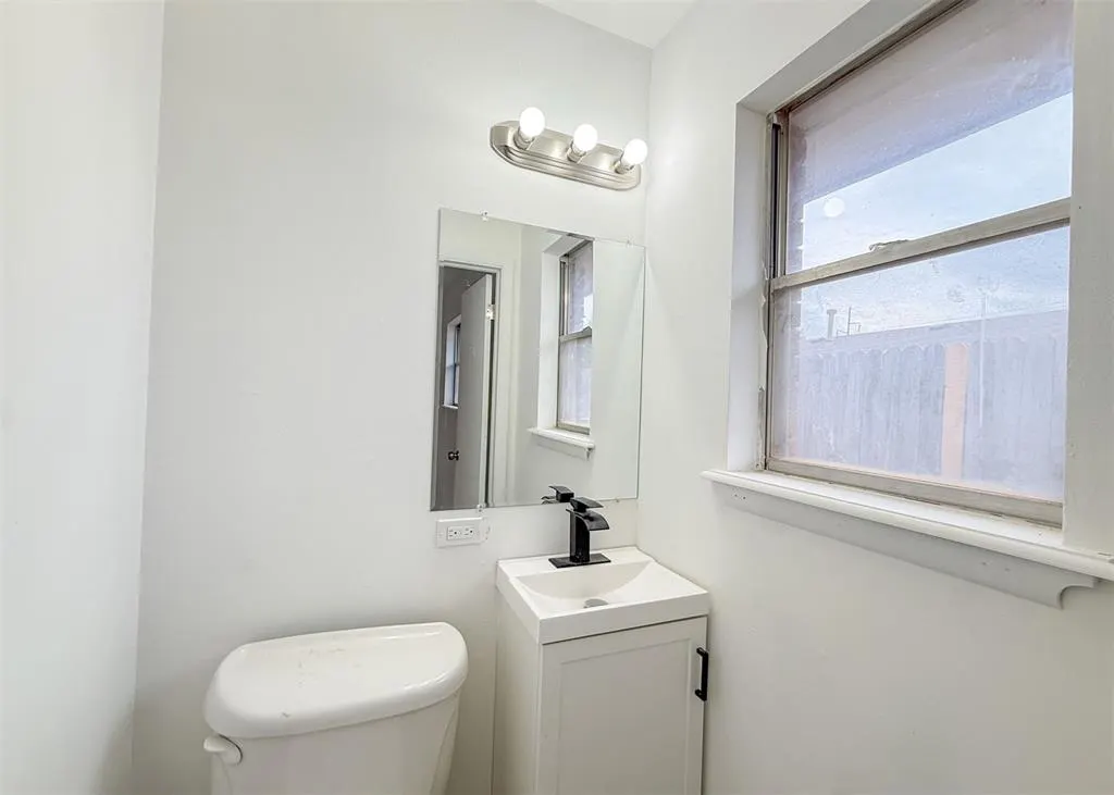 Photo 13 — 2012 Michael Drive, Edmond, OK 73013