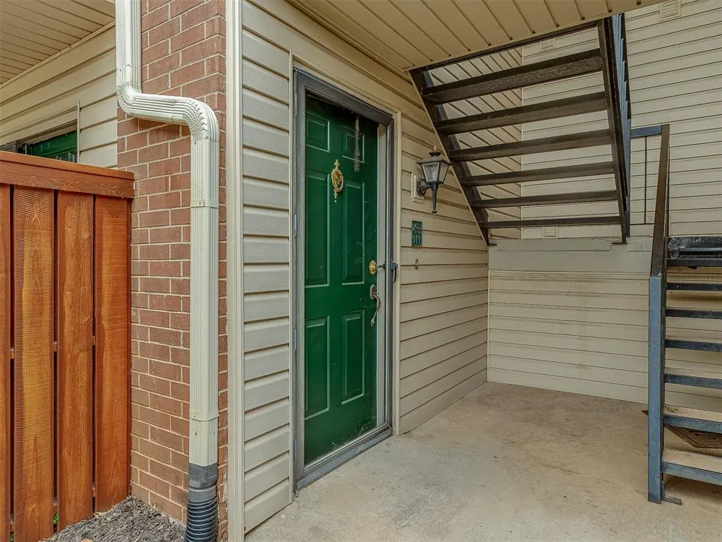 Photo 4 — 4400 Hemingway Drive 111, Oklahoma City, OK 73118
