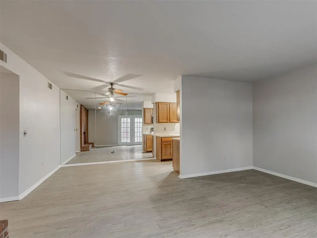 Photo 8 — 4400 Hemingway Drive 111, Oklahoma City, OK 73118