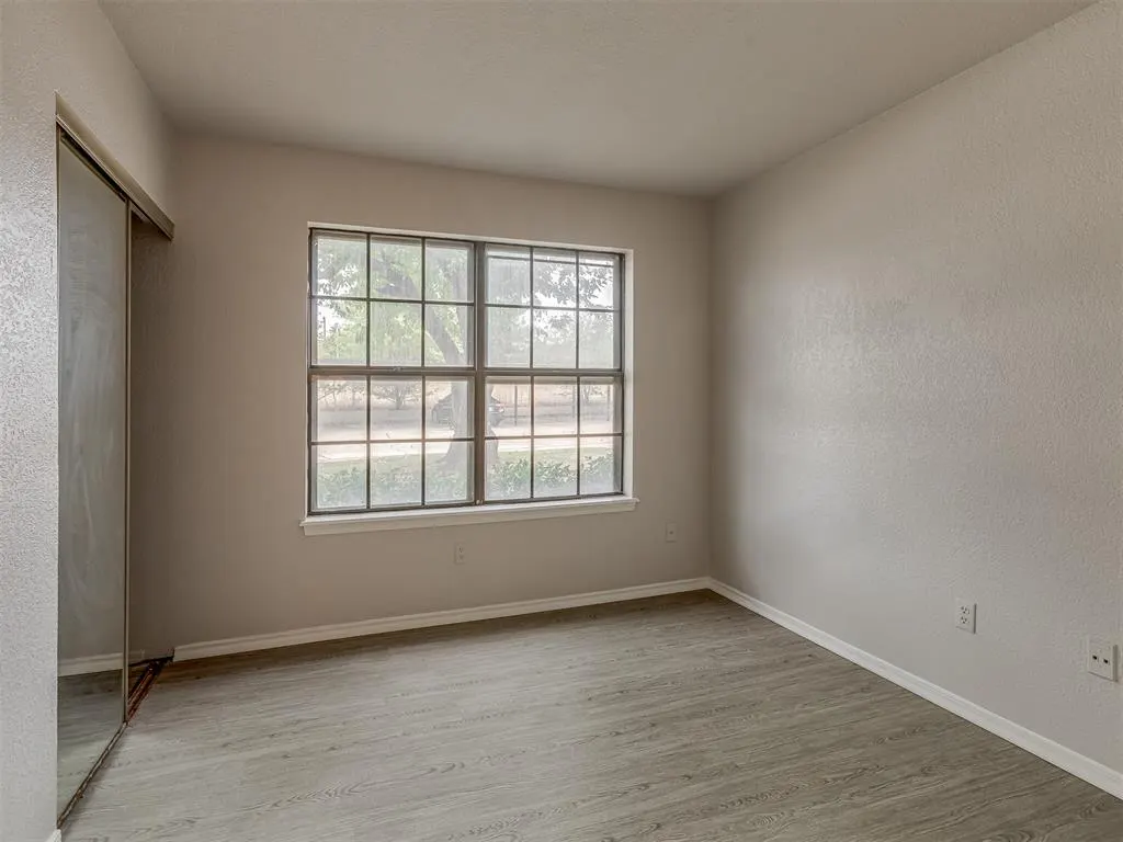 Photo 22 — 4400 Hemingway Drive 111, Oklahoma City, OK 73118