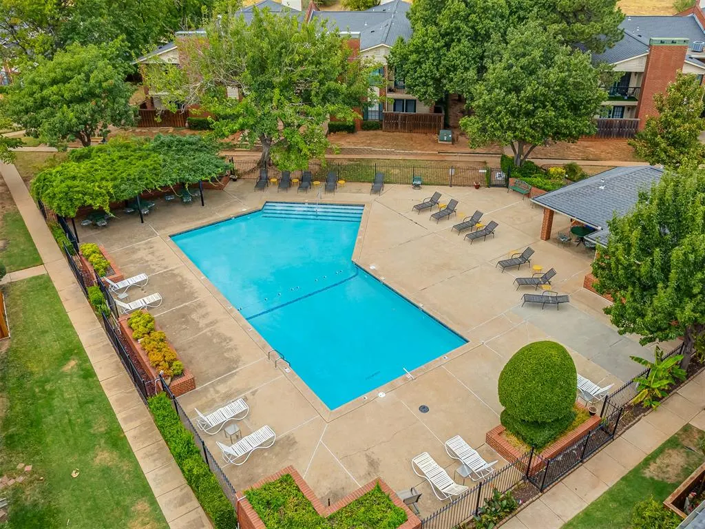 Photo 33 — 4400 Hemingway Drive 111, Oklahoma City, OK 73118