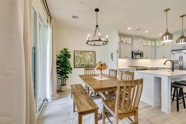 Photo 4 — 720 Harbor Town Drive, Edmond, OK 73034