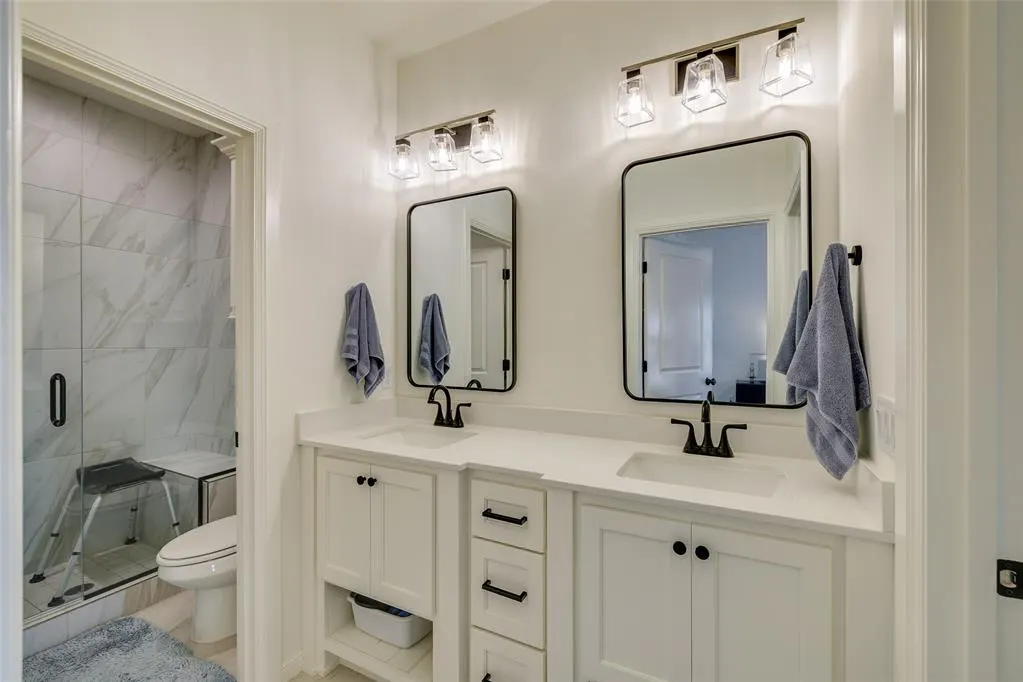 Photo 17 — 720 Harbor Town Drive, Edmond, OK 73034