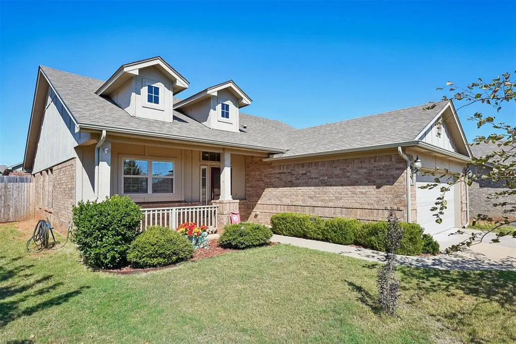 Front exterior — 1023 Eaglerock Lane, Norman, OK 73069
