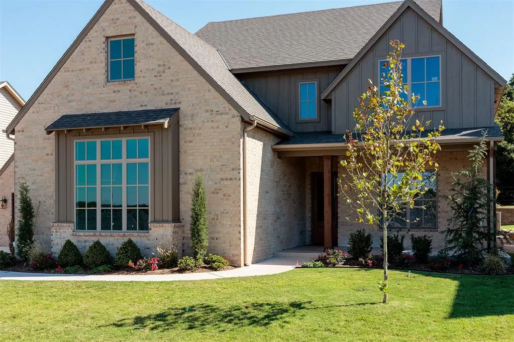 Front exterior — 2324 Pallante Street, Edmond, OK 73034